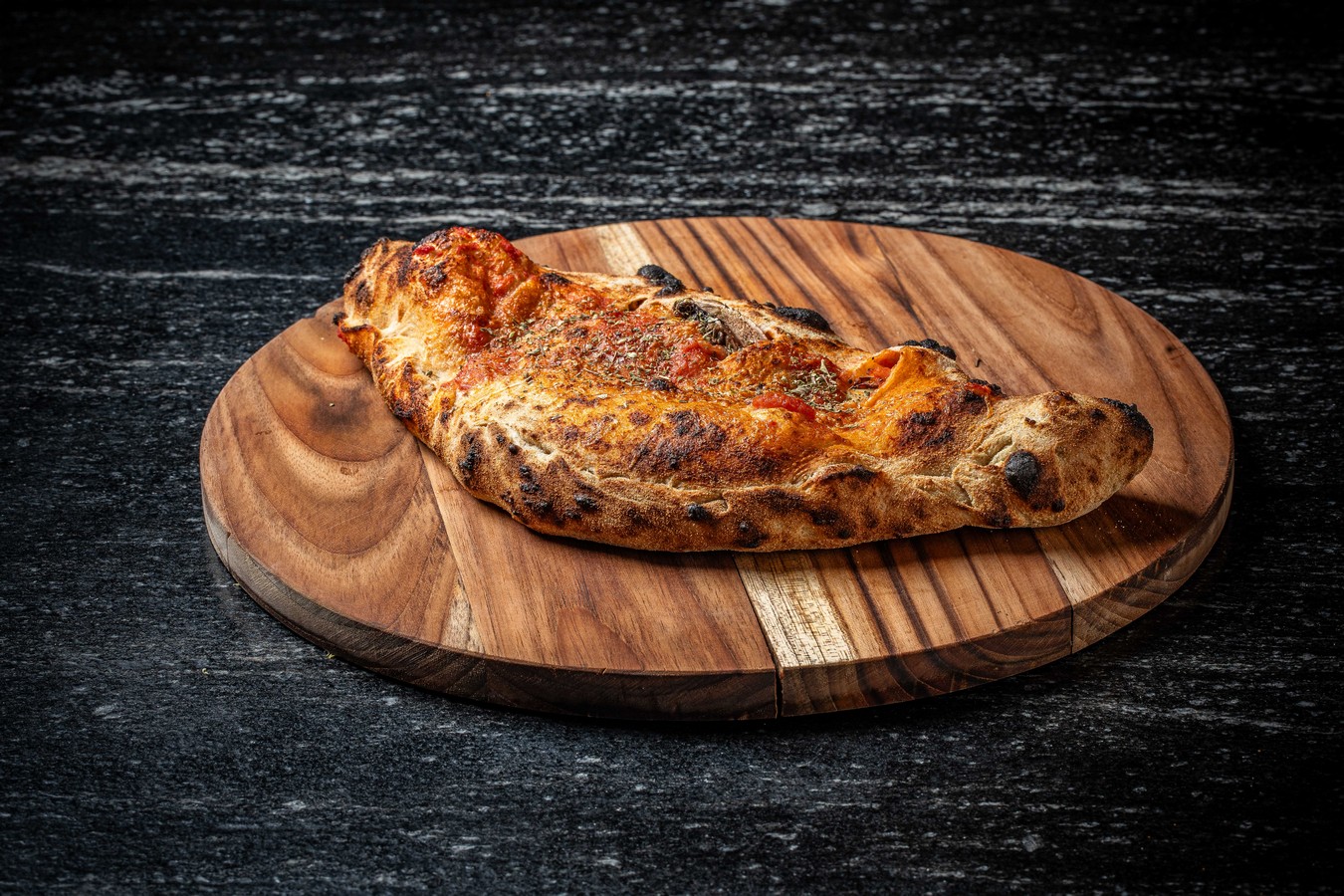 DR 202 Calzone Classico_Napoli_Quattro Formaggi
